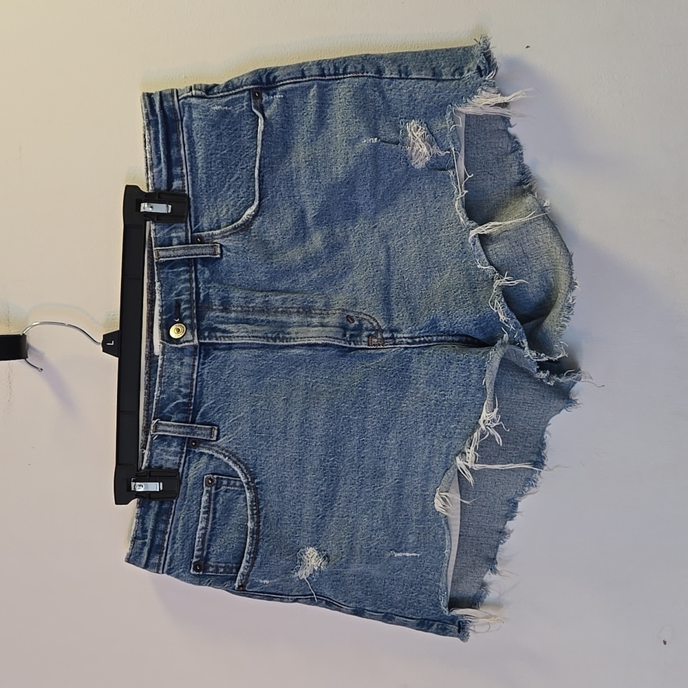 Abercrombie High Rise Mom Short - Picture 8 of 10